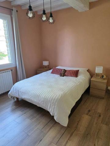 Gîte pour 2 personnes, avec jardin et jacuzzi à Anneyron