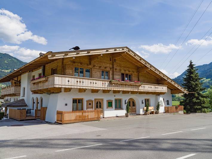 Entire holiday apartment, Apartment, bath, toilet, economy in Stumm, Ski-Optimal Hochzillertal
