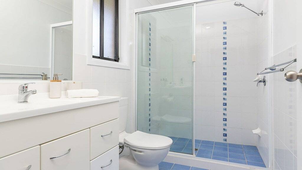 Ocean Breeze on Cooper - Stylish coastal beach house 5min walk to Boomerang Beach in Boomerang Beach, New South Wales