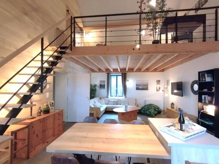 Helles Loft in Saulieu mit Kicker und Garten, ideal für Familie nahe Morvan in Saulieu, Montbard und Umgebung