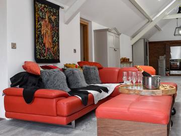 Holiday Rental for 8 People in Flintshire, North-Wales, Photo 4