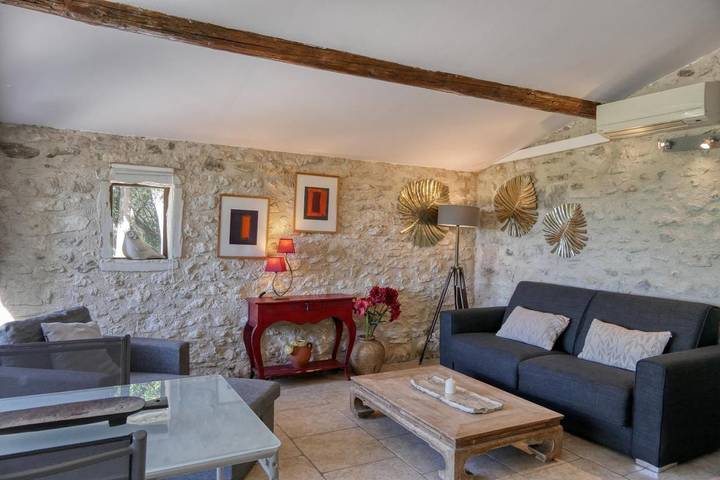 Location de vacances pour 4 personnes, avec piscine ainsi que vue et jardin, animaux acceptés à Solérieux - 4