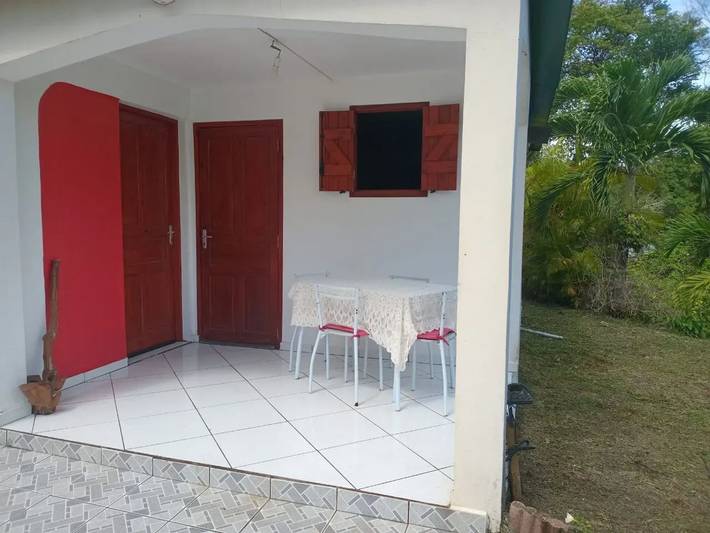 Apartamento entero, Apartamento luminoso Sainte‑Anne 36 m², jardín in Sainte-Anne, Guadalupe