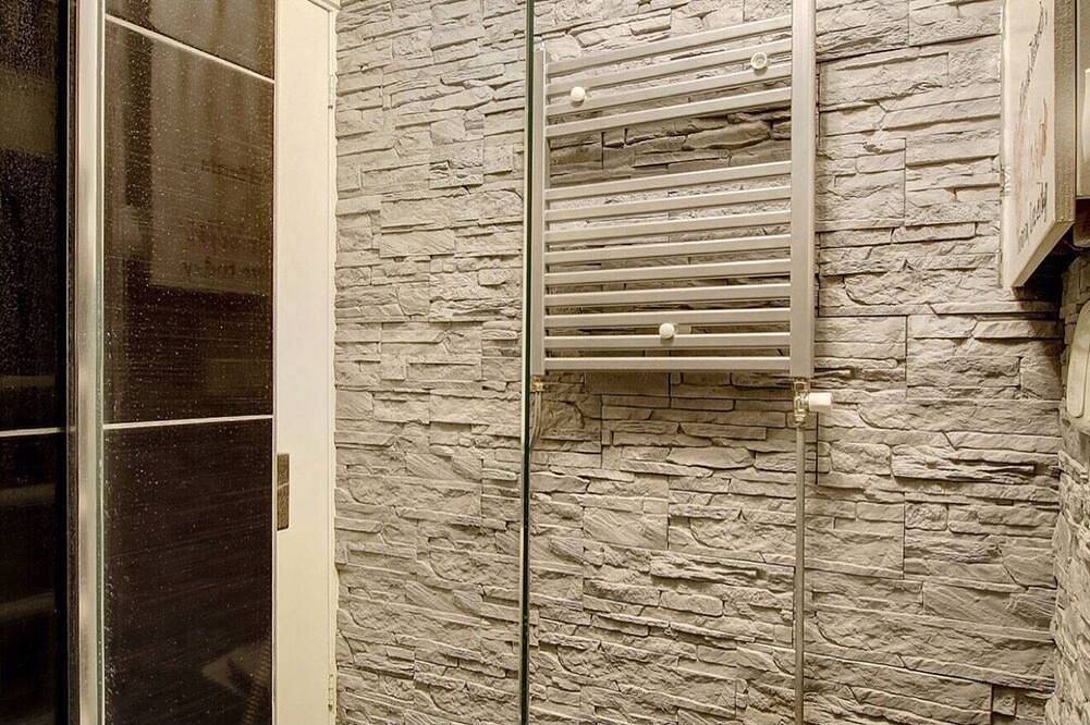 Appartement entier, Une chambre de deux personnes dans un joli appartement sur Rochefort in Rochefort-sur-Loire, Région d'Angers