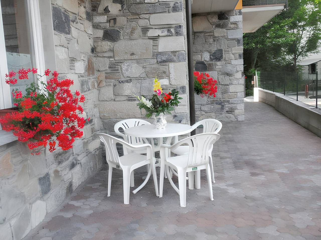 Ganze Wohnung, Gemütliche Wohnung in Livo 70 m² mit Bergblick Terrasse in Livo, Comer See
