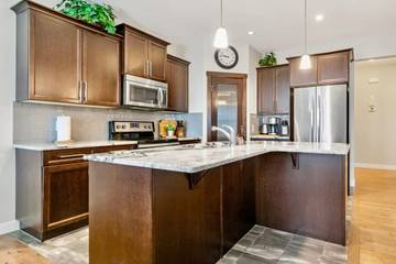 Holiday Rental for 9 People in Calgary, Canadian Rocky Mountains, Photo 4