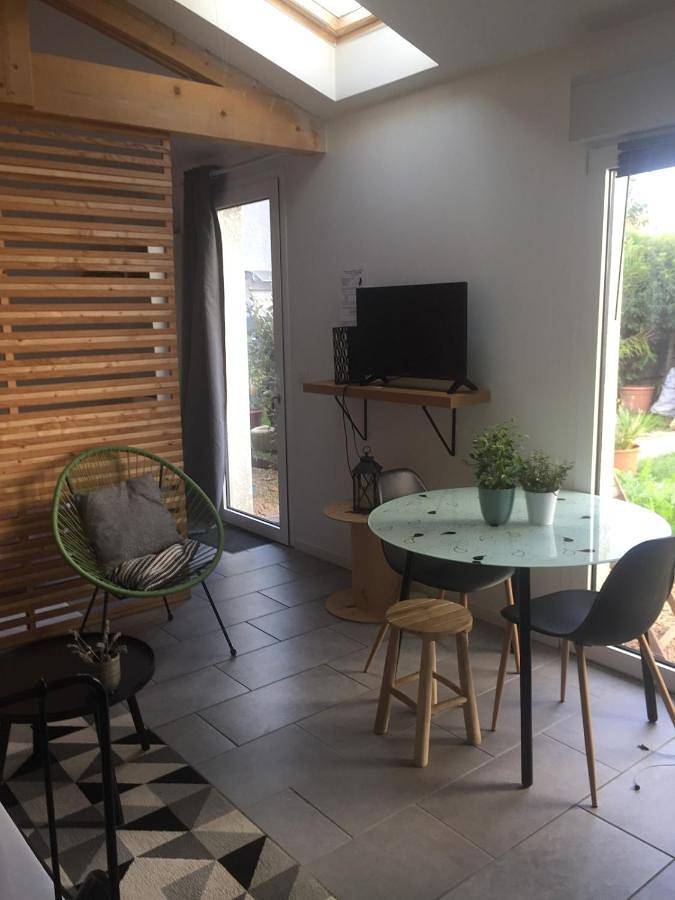 Gîte pour 3 personnes, avec jardin et terrasse dans Les Chères - 3
