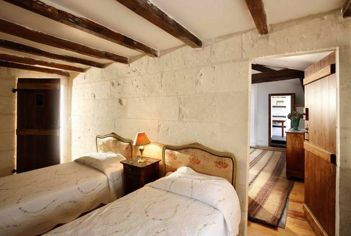 Chambre d’hôte pour 2 personnes, avec jardin, adapté aux familles à Saintes - 4