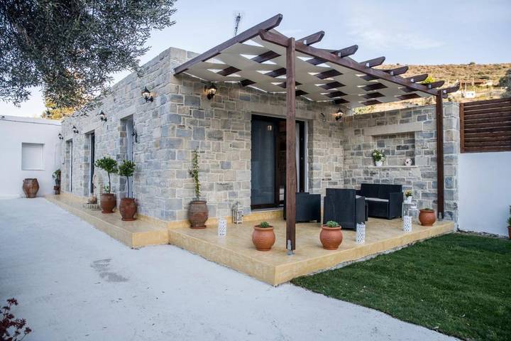 Villa für 4 Personen, mit Terrasse und Garten sowie Ausblick