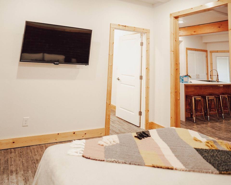 Ganze Wohnung, Spacious 1 bedroom rental unit in Historic Tree Streets in Johnson City, Blue Ridge Mountains