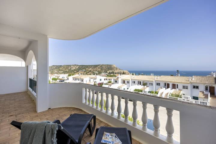 Gîte pour 4 personnes, avec balcon dans Luz - 2