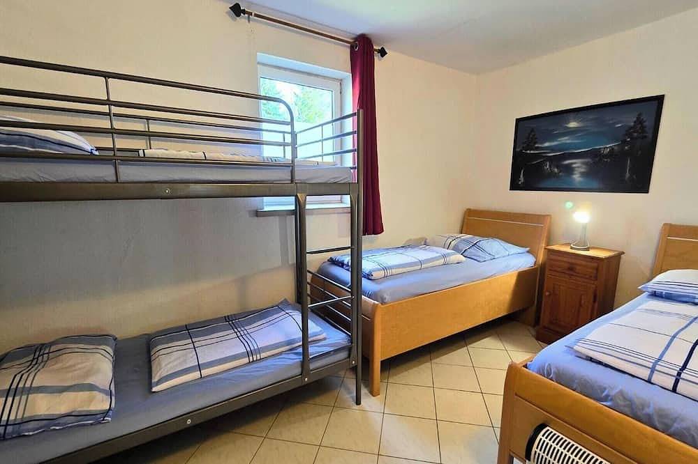 Ganze Wohnung, Ferienwohnung im Ferienpark mit Seezugang in Dabel, Ludwigslust-Parchim