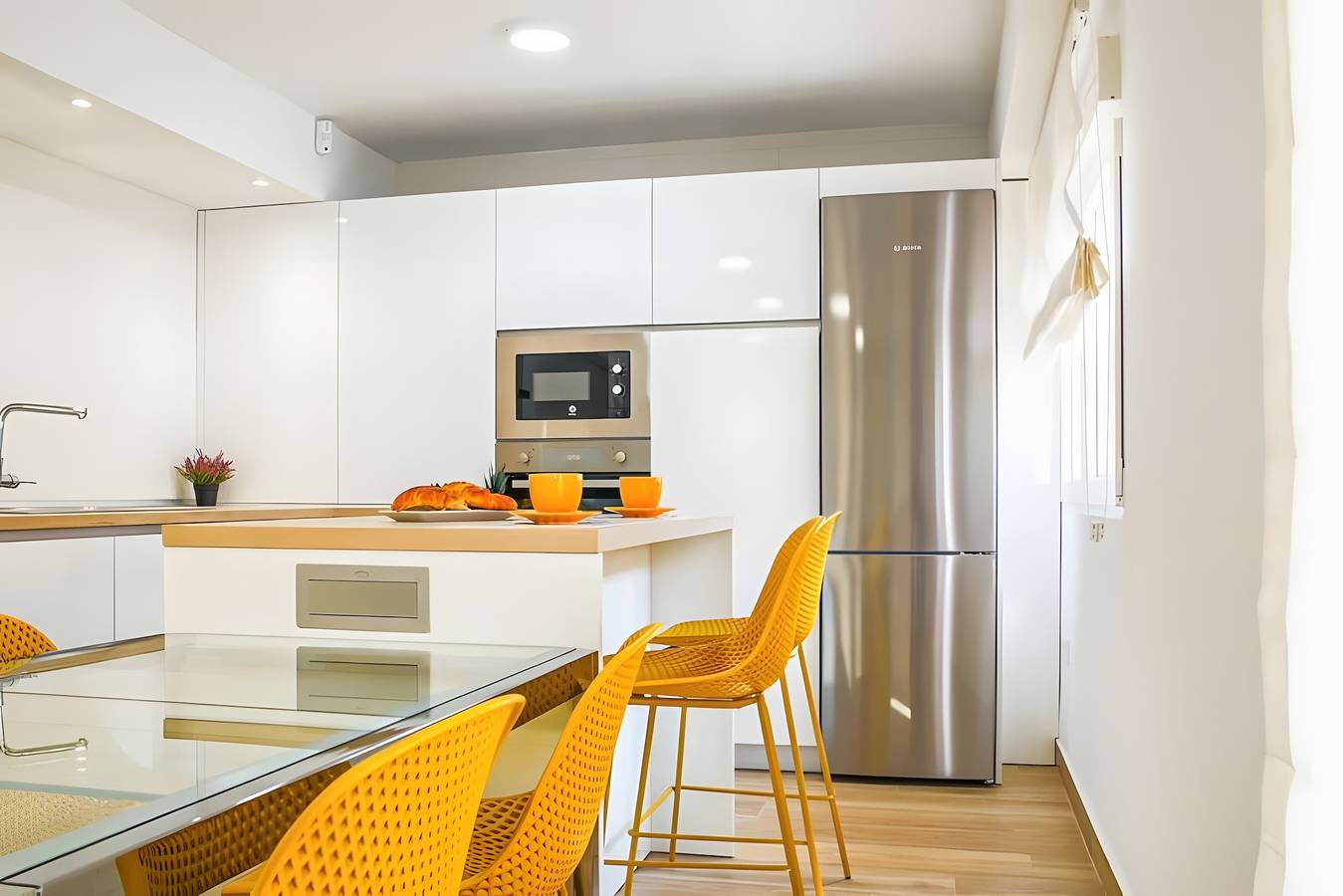 Entire apartment, Apartment 'Magnifico Apto Pleno Centro Almeria' with Balcony, Wi-Fi and Air Conditioning in Almería, Costa de Almería