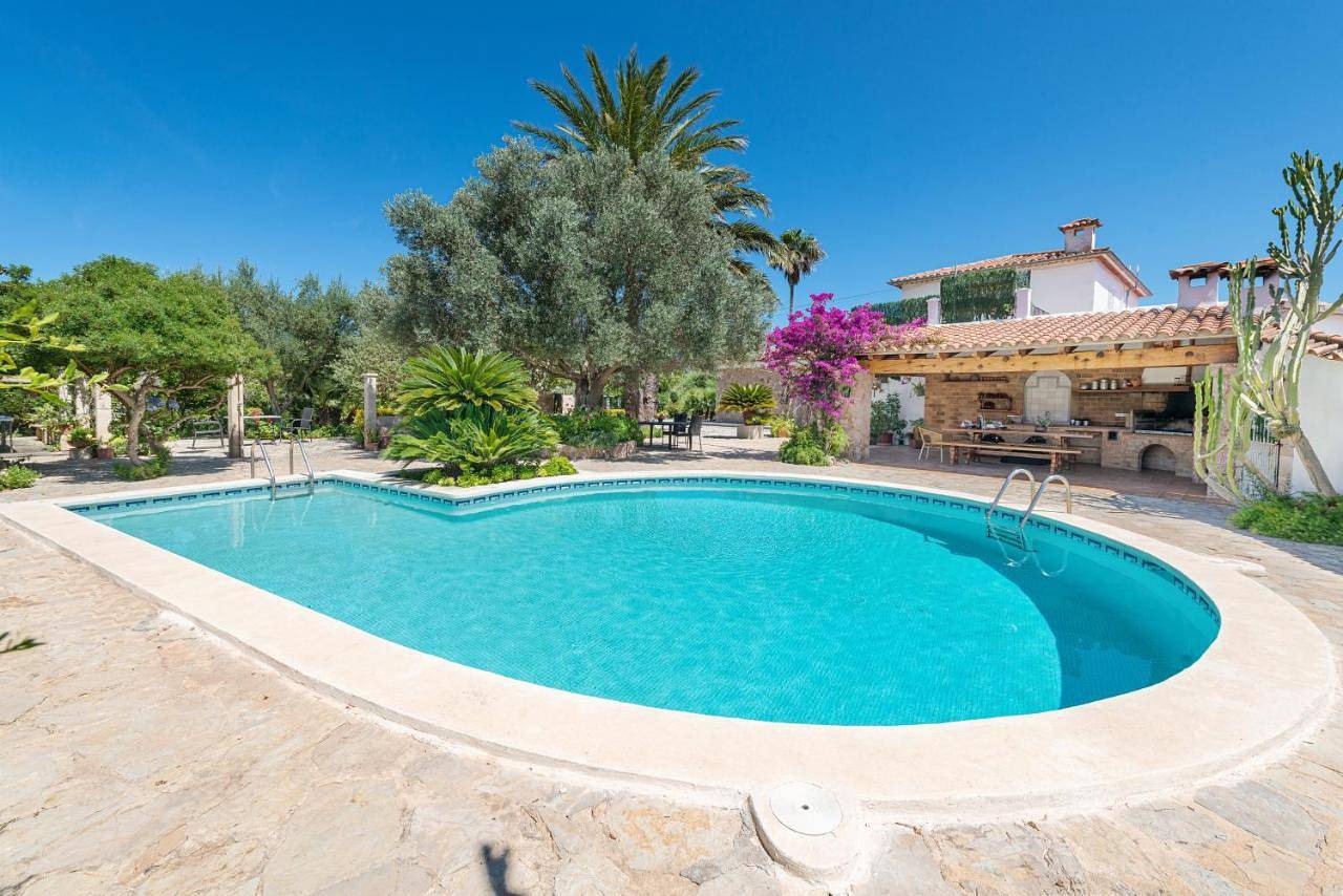 New! Can Malondra, villa para 8 con piscina y jardines in Port de Pollença, Pollença
