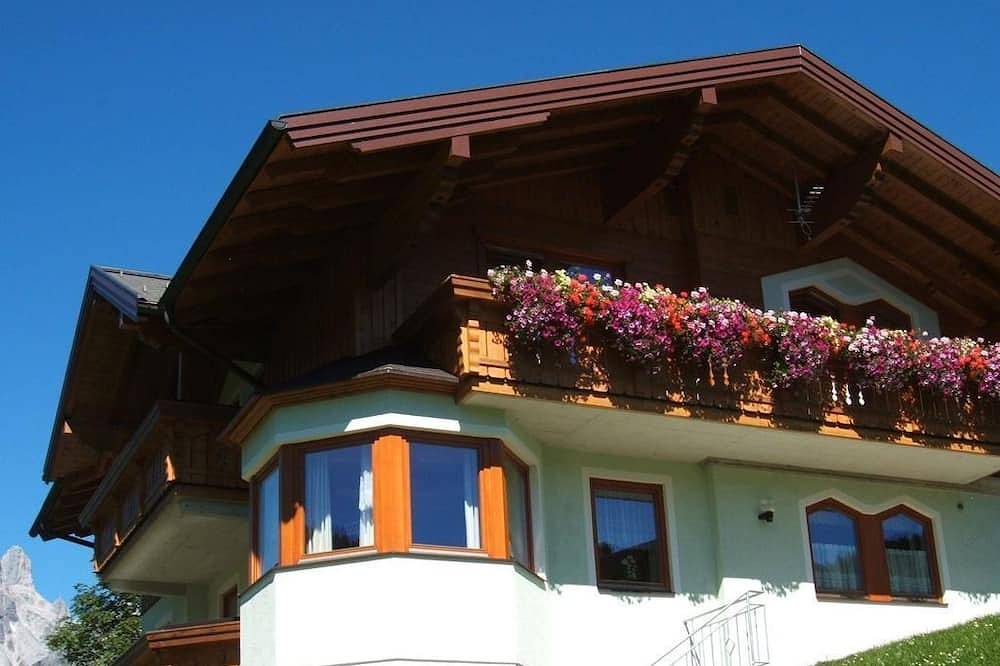 Ganze Wohnung, Ferienwohnung Mützengruß - Apartment/2 Schlafräume/Dusche, Bad, Wc in Dachsteingebirge, Filzmoos