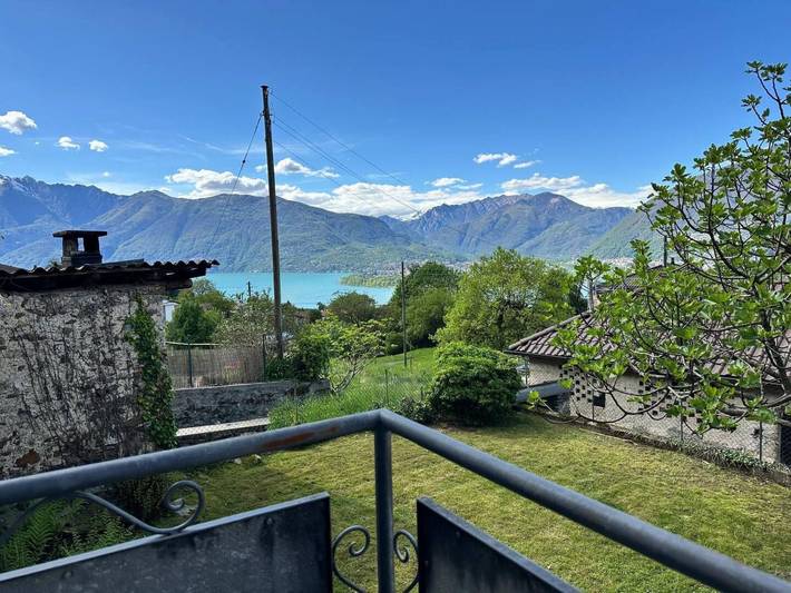 Ferienhaus für 4 Personen, mit Garten und Seeblick