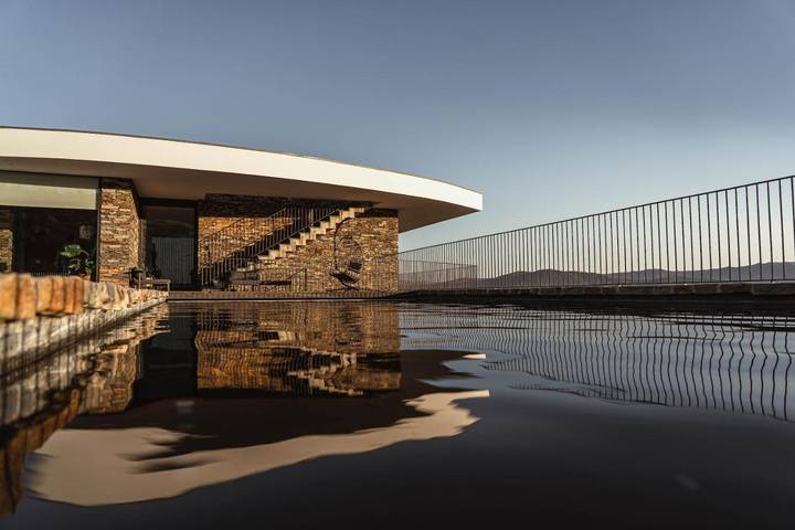 Casa de férias para 14 pessoas, com vista e jardim e ainda sauna and piscina em Pinhão