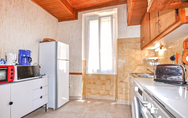 Appartement entier, Charmant Appartement à Port-Vendres avec Balcon in Côte Vermeille, Port-Vendres