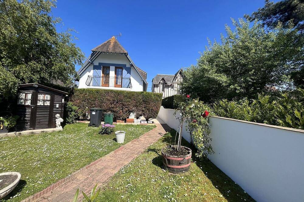 Maison 6 Couchages, 200m de la Plage in Benerville-sur-Mer, Lisieux region