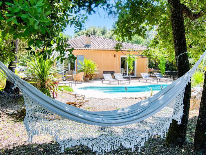 Location de vacances pour 8 personnes, avec jardin et terrasse à Le Thoronet - 2