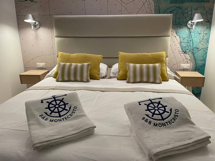 Maestrale Room - Montecristo B&B Steps from the Sea in Castiglione della Pescaia, Grosseto Province