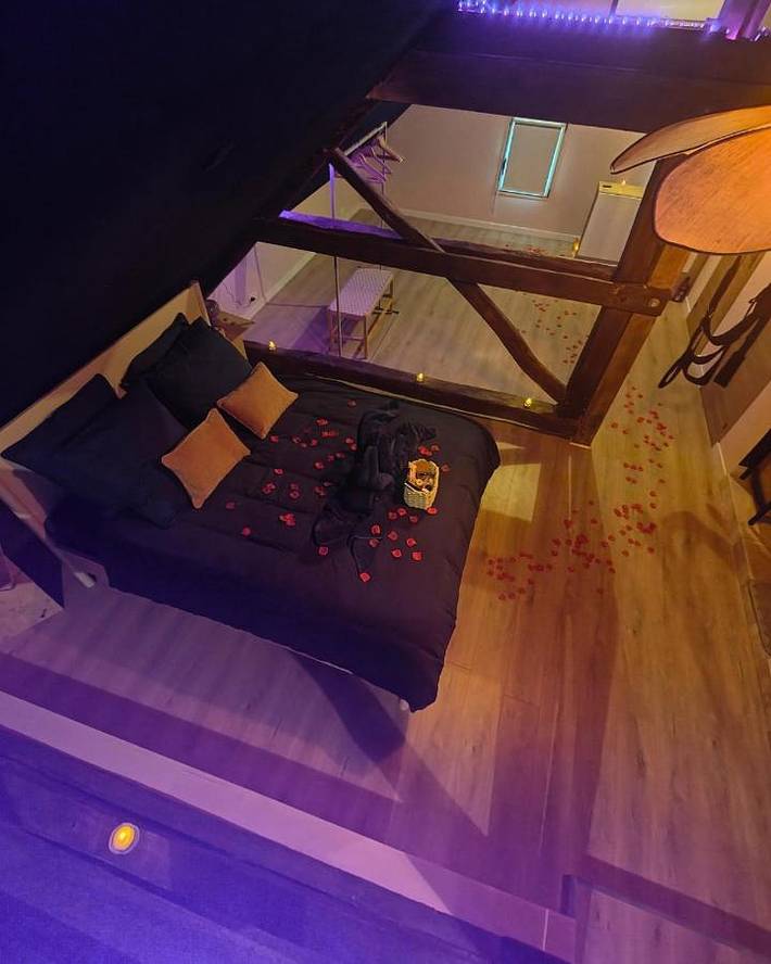 Location de vacances pour 2 personnes, avec terrasse ainsi que jardin et vue à Aiserey