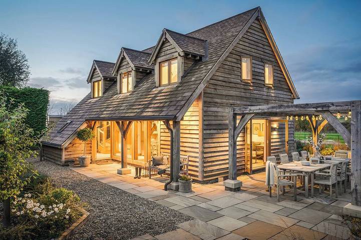 Cottage for 8 people, with garden and hot tub in East Midlands