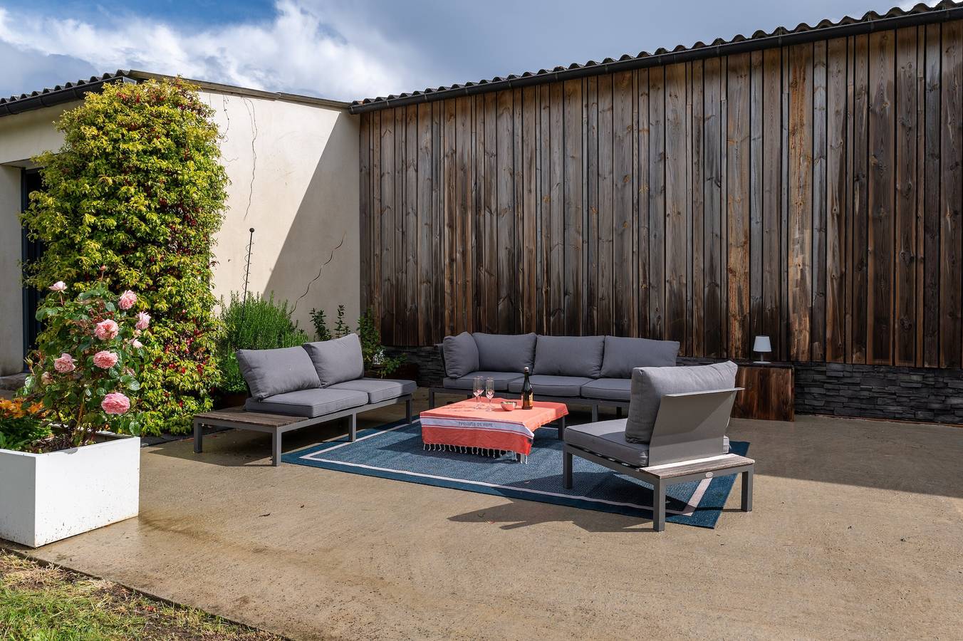 Ferienhaus 'Le Loft mit Whirlpool' mit privater Terrasse, Garten und Wlan in Saint-Gildas-de-Rhuys, Côte des Mégalithes