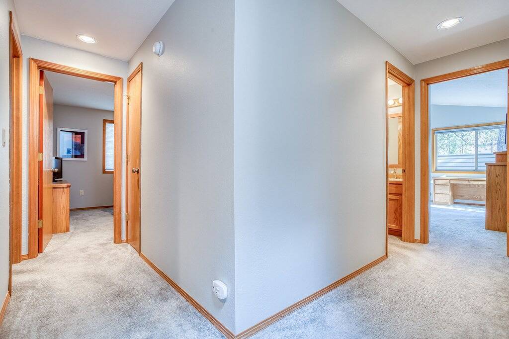 Single-level - Private Wrap Deck with Hot Tub is Perfect Way to Enjoy Sunriver! in Sunriver, Deschutes County