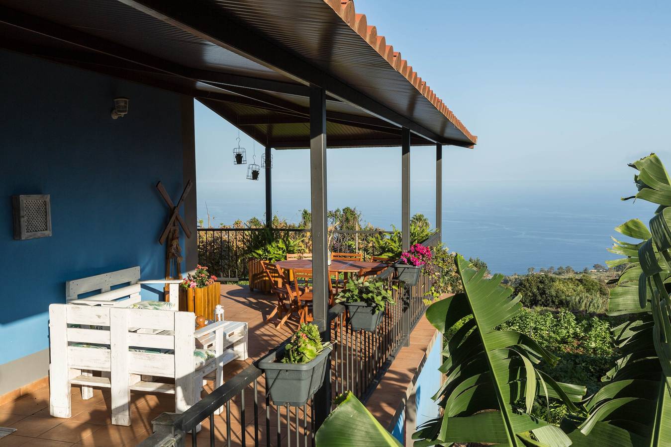 Vacation Rental for 4 Guests in Santa Cruz de La Palma, La Palma North