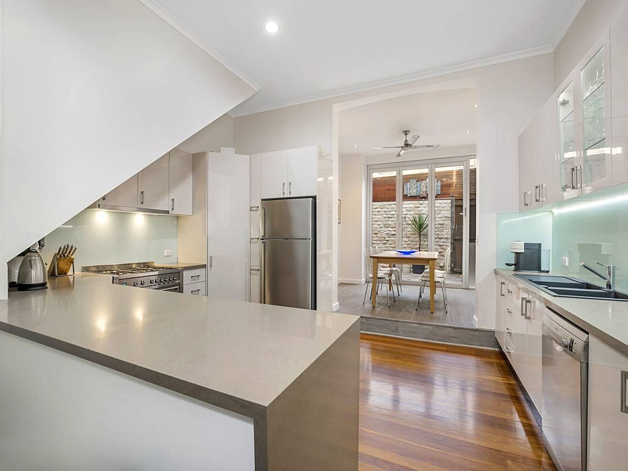 Entire apartment, Unique 2- Storey Victorian Terrace near Errol St in North Melbourne, Melbourne