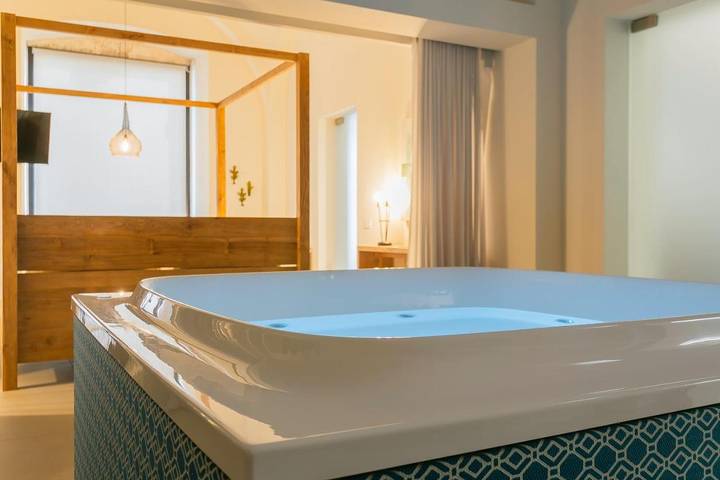 B&b per 2 persone, con piscina e idromassaggio a Bari