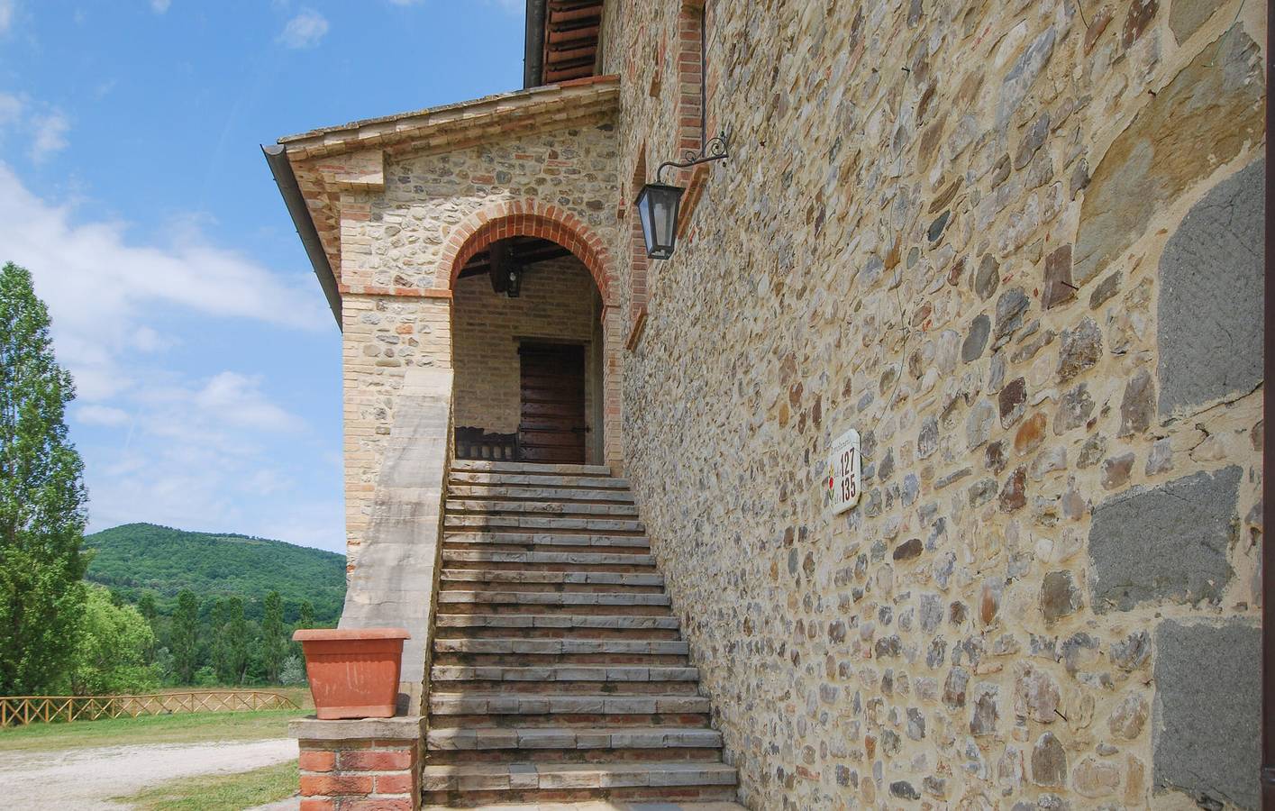 Apartamento junto al lago con piscina y jardín, a 2,5 km de Umbertide in Montone (Italia), Valtiberina