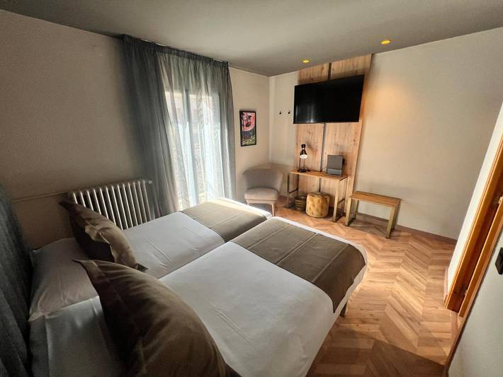 Hôtel pour 2 personnes, avec vue et terrasse, animaux acceptés dans Encamp - 2