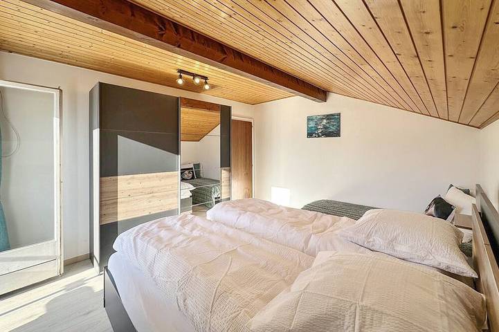 Gîte pour 5 personnes, avec balcon à Mollens - 4