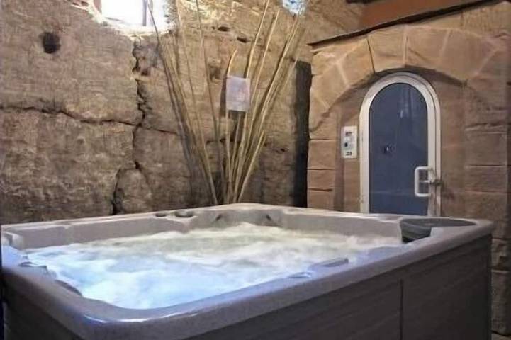 Cottage für 18 Personen, mit Sauna und Terrasse sowie Garten und Whirlpool - 1