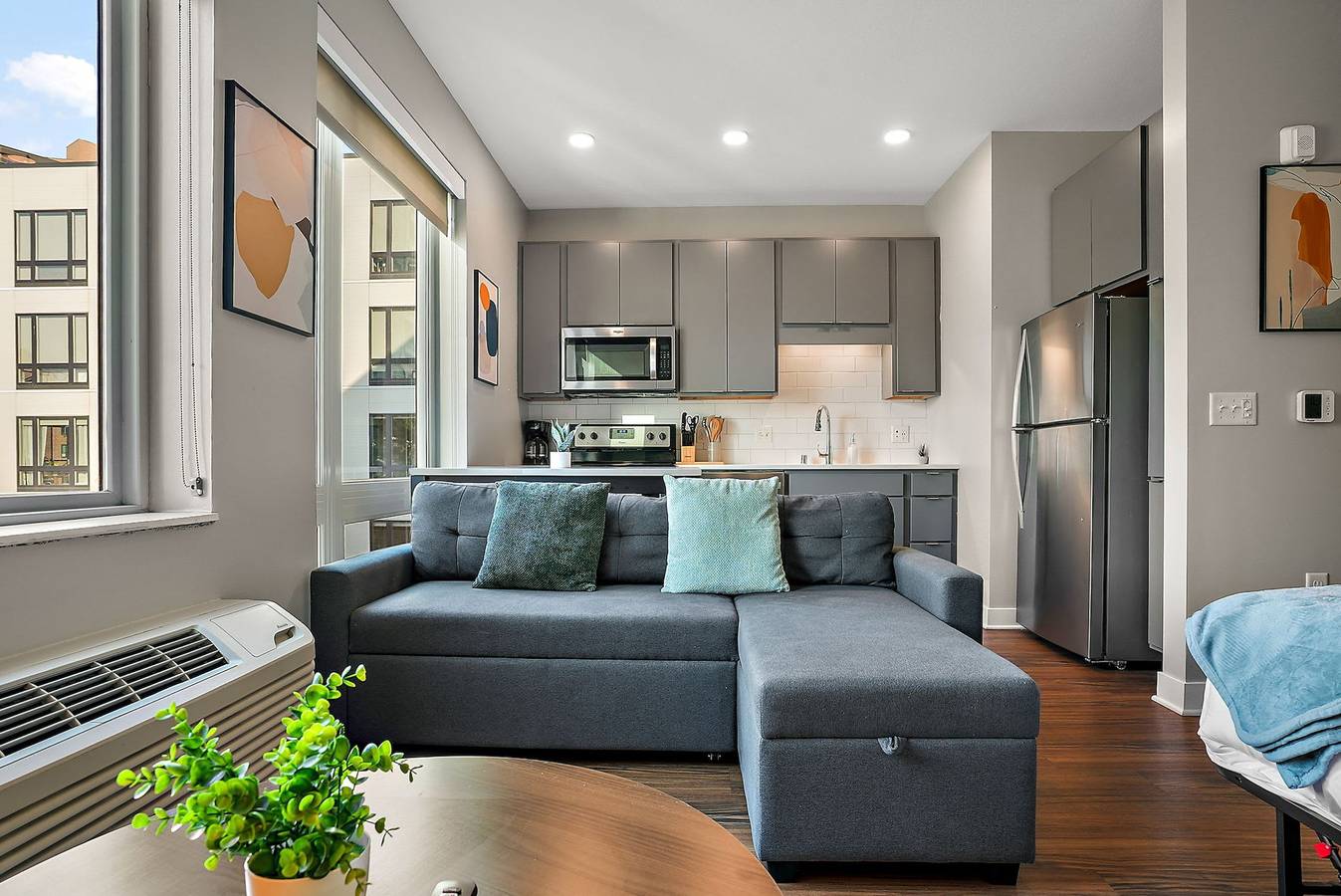 Ganze Wohnung, Cozysuites Marquee   pool  gym  09 in Minneapolis, Twin Cities