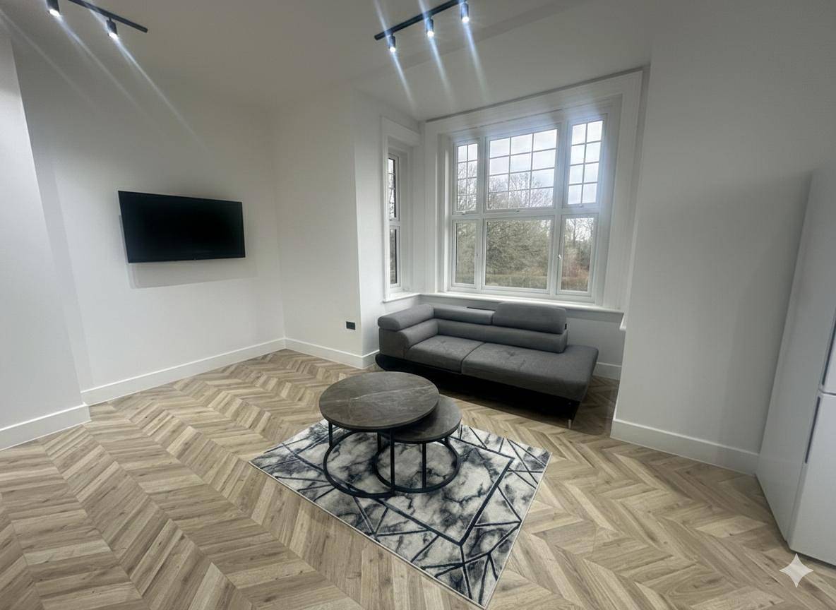 Entire apartment, Dippen Hall Apartment - Minutes From London Gatwick in Godstone, Surrey