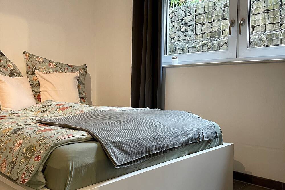 Ganze Wohnung, 1 bedroom apartment in aschaffenburg in Aschaffenburg, Spessart