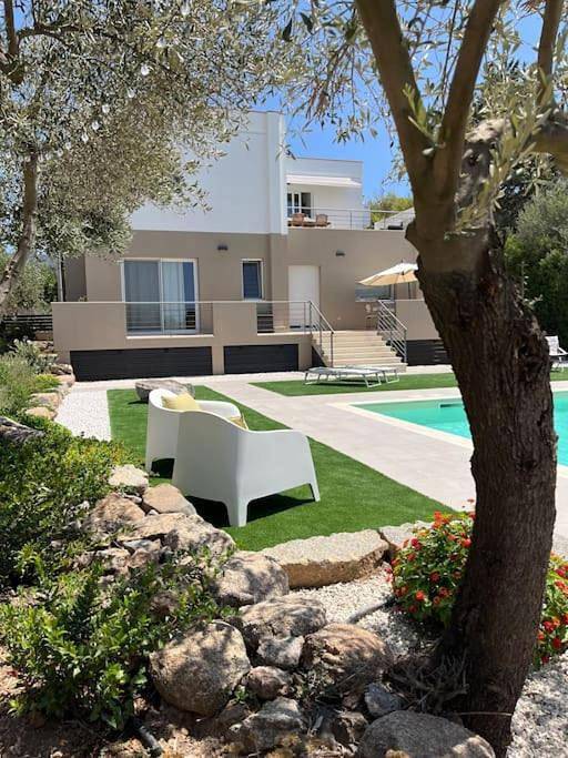 Ferienhaus für 8 Personen, mit Pool und Garten sowie Ausblick - 1