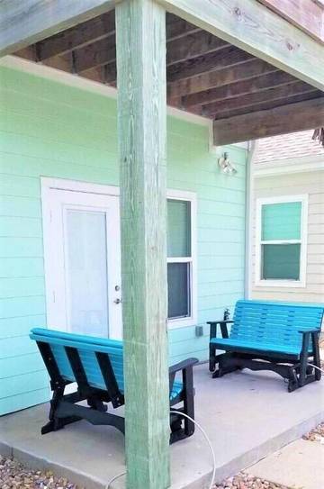 Vacation Home for 12 Guests in Port Aransas, Mustang Island, Picture 1