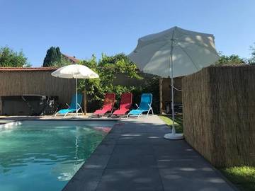 Maison de vacances pour 5 personnes, avec jacuzzi ainsi que jardin et piscine, animaux acceptés en Moselle
