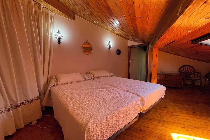 La Casina del Arroyo, rural cottage for 2-4 people in Poo de Cabrales in Cabrales, Parc national des Pics d'Europe