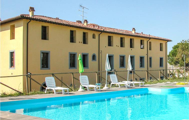 Agriturismo per 4 persone, con piscina in Santa Luce