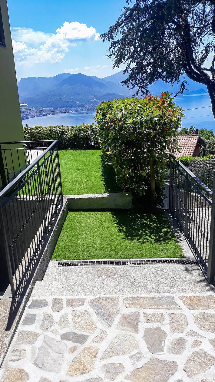 Appartamento intero, Appartamento vacanze per 3 persone con terrazza in Campagnano (Lago Maggiore), Maccagno con Pino e Veddasca