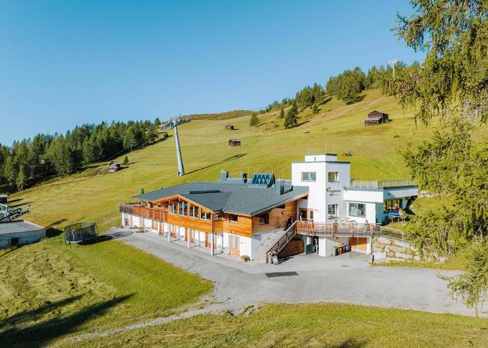 Ferienwohnung für 3 Personen, mit Terrasse und Garten sowie Ausblick