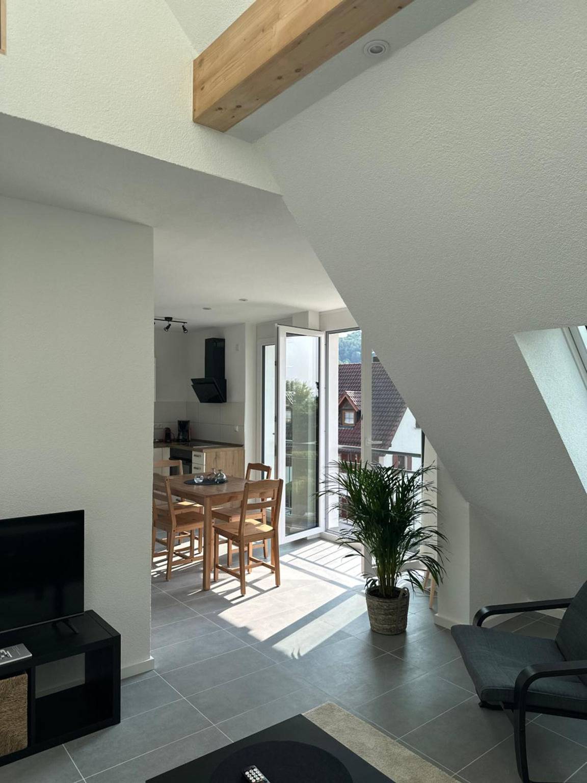 Entire apartment, Apartment 'Ferienwohnung Seescheune' with Lake View and Wi-Fi in Bodman-Ludwigshafen, Obersee (Bodensee)