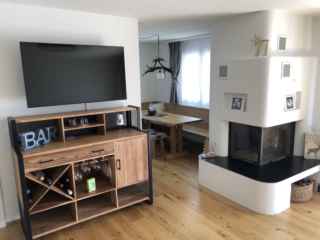 Entire holiday apartment, Renovated 3 Rooms Apartment in Ruschein near Laax in Ruschein, Alpenarena