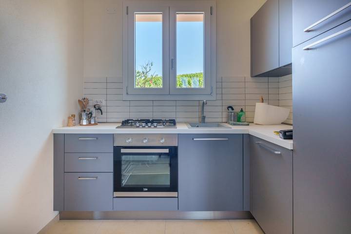Appartamento intero, Appartamento 'Sughereto 1' con vista mare, Wi-Fi e aria condizionata in Aglientu, Gallura