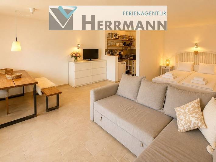 Ferienwohnung für 2 Personen, mit Balkon und Garten sowie Ausblick in Lechbruck am See